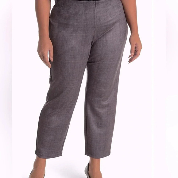 T Tahari Pants - T Tahar plaid faux suede pants women plus size tummy control size 1X